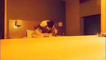 Esposa amadora geme por pau preto grande em câmera escondida interracial