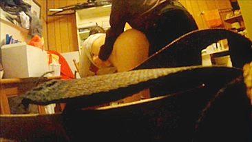 Festa de Foda com MILF Amadora Traindo o Marido com Peitões