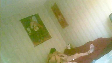 Câmera Escondida Vintage: Latina Cowgirl Monta de Calcinha