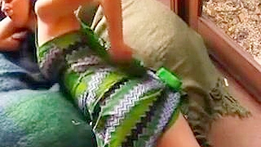 Prazer Secreto de MILF - Flagrada em Câmera Escondida