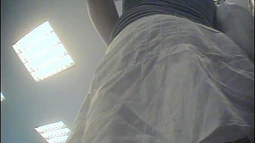 Compilação Suprema de Câmera Espiã por Baixo da Saia - Calcinhas Amadoras e Voyeur