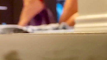 Espie Meu Cu Quente Se Masturbando com Consolo em Pornô Caseiro de Câmera Escondida