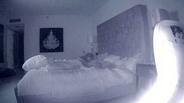 Loira Madura Faz Boquete Secreto na Cam