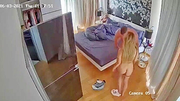 Loira Submissa Levando Tapas e Foda em Câmera Escondida - BDSM Pesado