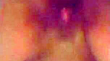 Amadora se Masturbando com Dildo Grande e Buceta Arrombada em Caseiro