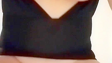 Orgasmo Gigante com Peitões e Dildos / Masturbação Amadora