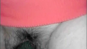 Masturbação Caseira com Buceta Peluda e Consolo / BBW XXX