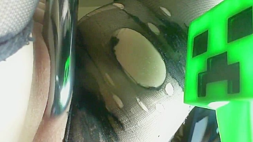 BBW Amadora Se Masturbando com Consolos em Meia-Calça Caseira