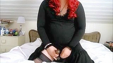 Se Masturbando com Dildos Grandes em Vídeos Caseiros de Sexo Anal