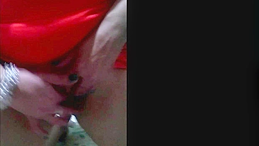 Morena Madura em Masturbação Solo Quente com Consolo e Dedos