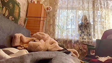 Louras Gostosas se Masturbando com Brinquedos em Pornô Lésbico