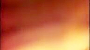 Masturbação Secreta de Novinha Peituda em Selfies!