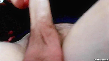 Boquete e Masturbação Pública com Namorada Morena