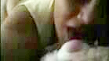 Novinha Muçulmana em Sessão Quente de Masturbação com Consolo Anal