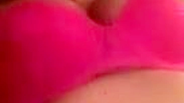 Loira Gata Masturbação Selfie Pt. 2 / Peitos Grandes e Dedada