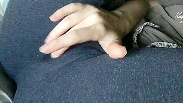 Sessão de Amor Próprio - Dedadas Amadoras e Buceta Cremosa em Legging