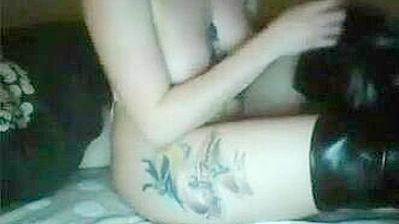 Masturbação Selfie com Namorada Morena Gostosa e Consolo!