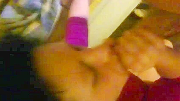 MILF Mãe Gozando Sozinha e Engolindo Porra - Pornô Caseiro Amador!