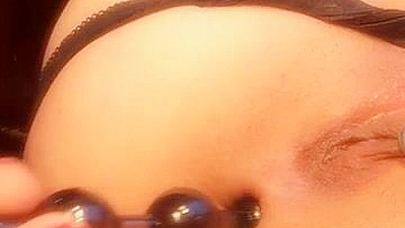 Masturbação no cuzinho apertado com contas anais e dildos