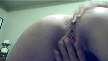 Brincando no Cu e Buceta com Brinquedo - Morena Amadora Caseira