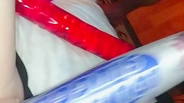 Ninfomaníaca Gordinha se Masturbando Caseira com Consolo Enorme e Taco de Beisebol!