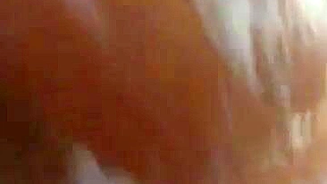 Morena Gostosa Peituda se Dedando no Banho!