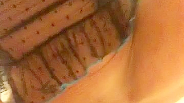 MILF Faz DP Sozinha com Consolo Anal e Penetração Dupla