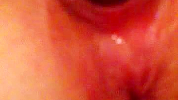 Loira Peituda Se Masturba com Brinquedos - Porno Caseiro Amador