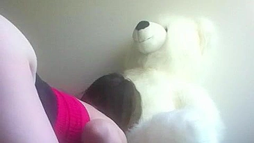 Morena Universitária Se Masturbando com Brinquedos - Foda Caseira com Consolo