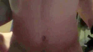 Masturbação de Buceta Apertada com a Novinha Amadora Alicia