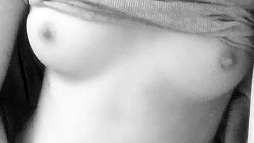 Aula de Masturbação com Estrela Pornô Teen