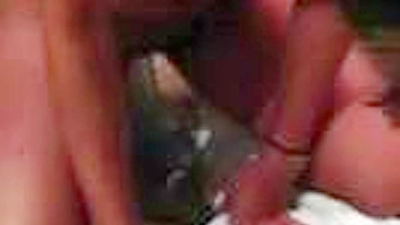 Namorada Amadora Kristina Se Masturba com Peitões e Dildo