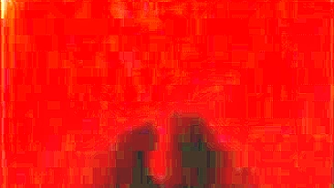 Amadora Peituda se Masturbando com Buceta Piercing em Close-up