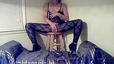 Secretária MILF em Lingerie se Masturbando Caseiro pro Chefe