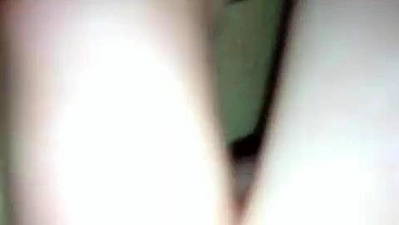 Namorada se Masturbando com Dildo Anal e Brincando com o Cuzinho