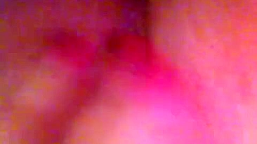 Adolescente Asiática Toca Siririca no Clitóris Molhado Caseiro