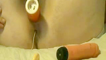 Esposa se Masturbando no Cu com Consolos - BBW Caseira