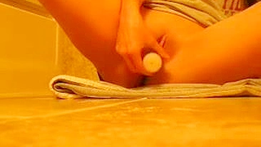 Gemidos e Gozadas com Morena Amadora Falando Sacanagem na Masturbação