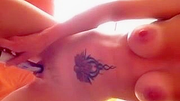 Masturbação louca gozando com peitões e dildos!