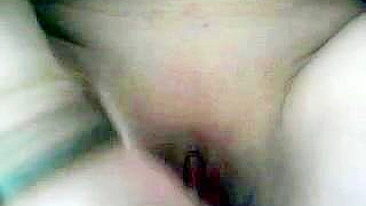 Ruivinha Emo Novinha se Masturba com Peitões e Goza Forte!