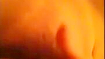 Siririca Caseira de Vestido Preto com Buceta Peluda e Upskirt