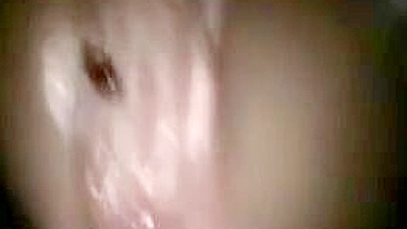 Pau Preto Enorme Goza na Esposa com Consolo Caseiro!