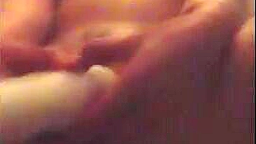 Namorada Morena Amadora Se Masturbando nas Férias em Casa