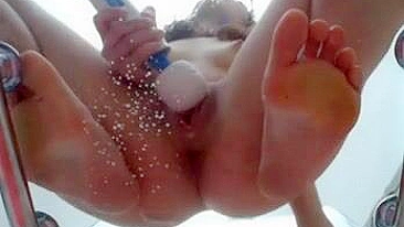 Masturbação Amadora Caseira com Brinquedos e Orgasmo Esguichando