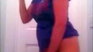 Mãe amadora em pornô caseiro com bunda grande e dildo - MILF fode toy fundo!