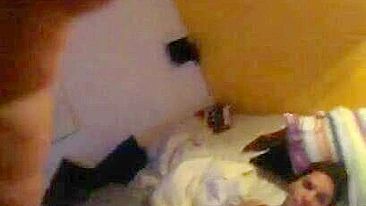 Namorada Amadora se Masturba com Boquete e Gozada na Boca!