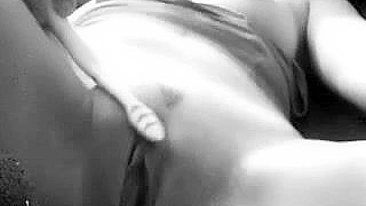 Pornstar Amadora em Vídeo Caseiro de Masturbação com Vários Orgasmos