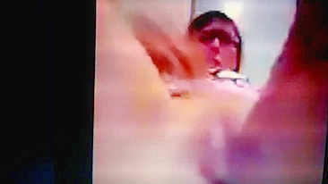 Mãe Madura se Masturbando Caseiro - Dedada Amadora Divertida