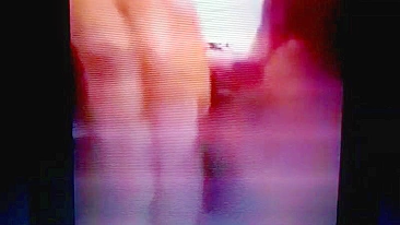 Mãe Madura se Masturbando Caseiro - Dedada Amadora Divertida