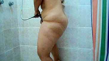 Amadora latina BBW bunduda se masturbando com dedinhos